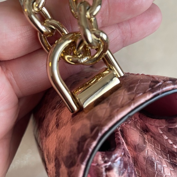 MICHAEL Michael Kors Soho Leather Snakeskin Chain Shoulder Bag in Shell Pink ✨ - Picture 9 of 12